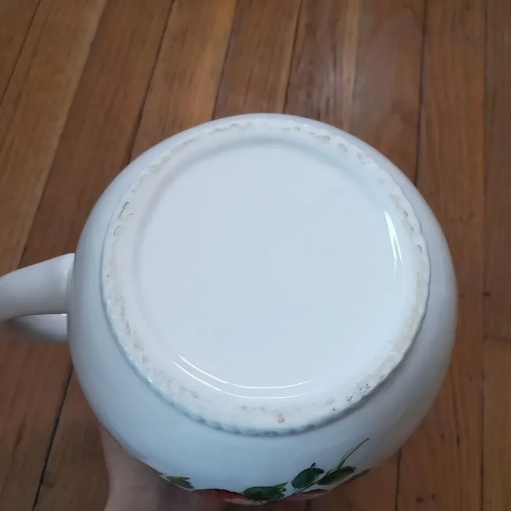 Strawberry basket weave pattern pitcher jug vintage cottagecore Grandmacore